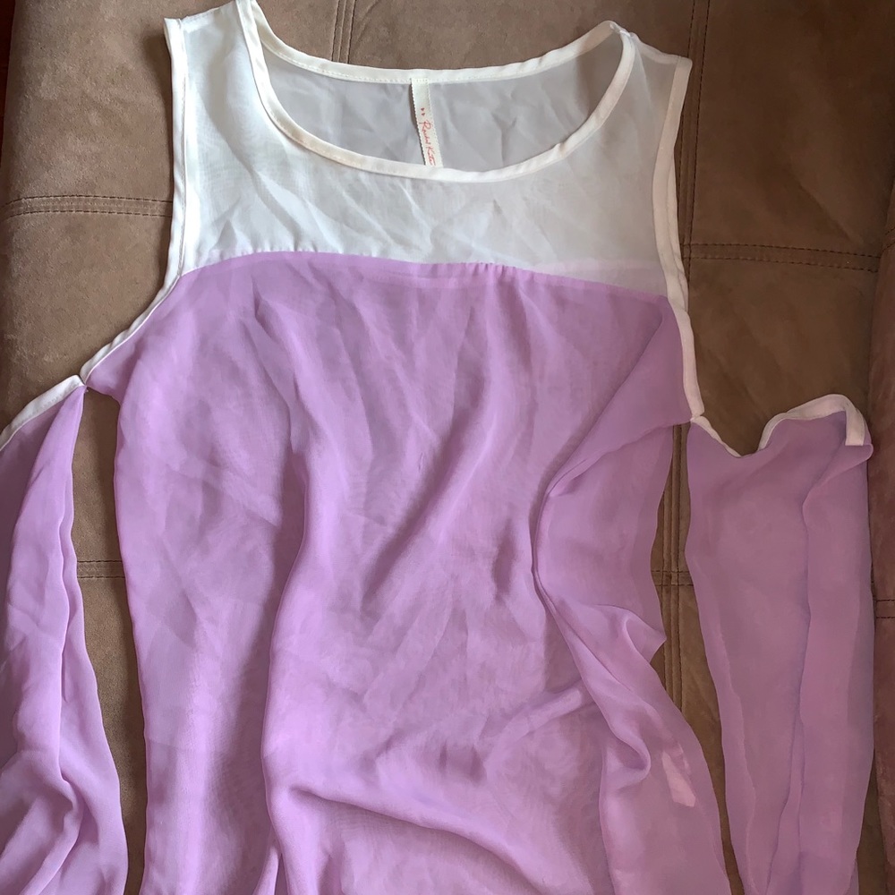 CUT OUT SHOULDER BLOUSE